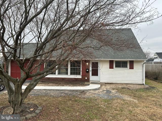 TWIN OAKS - Residential Lease