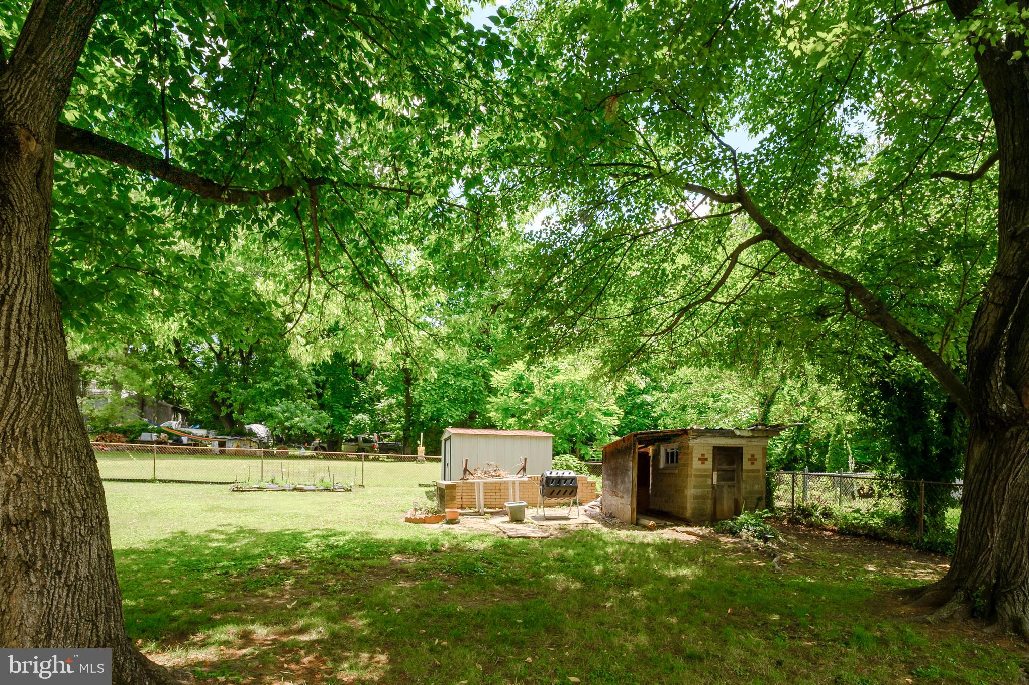 HILLSIDE - Residential