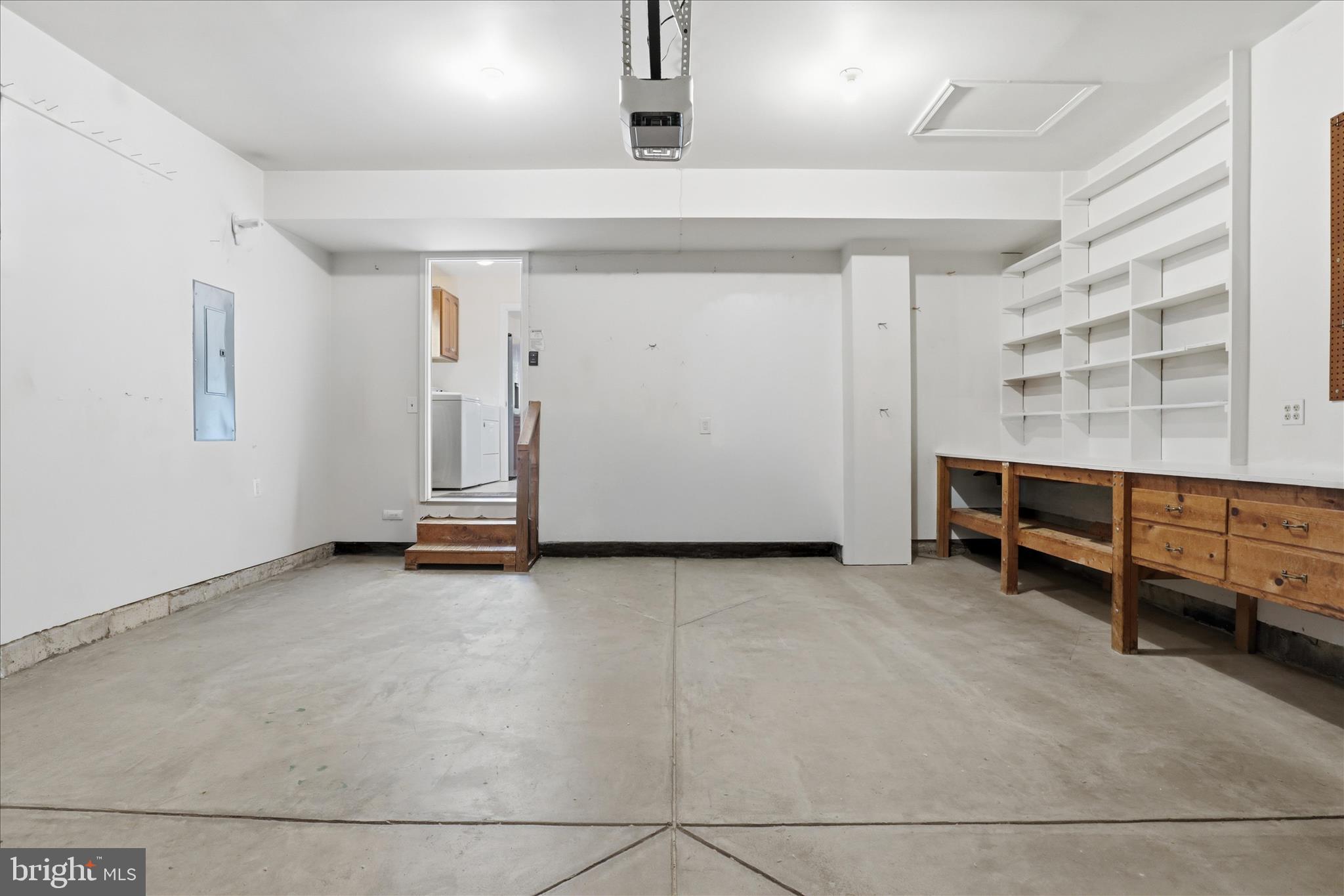 CROSSPOINTE - Residential