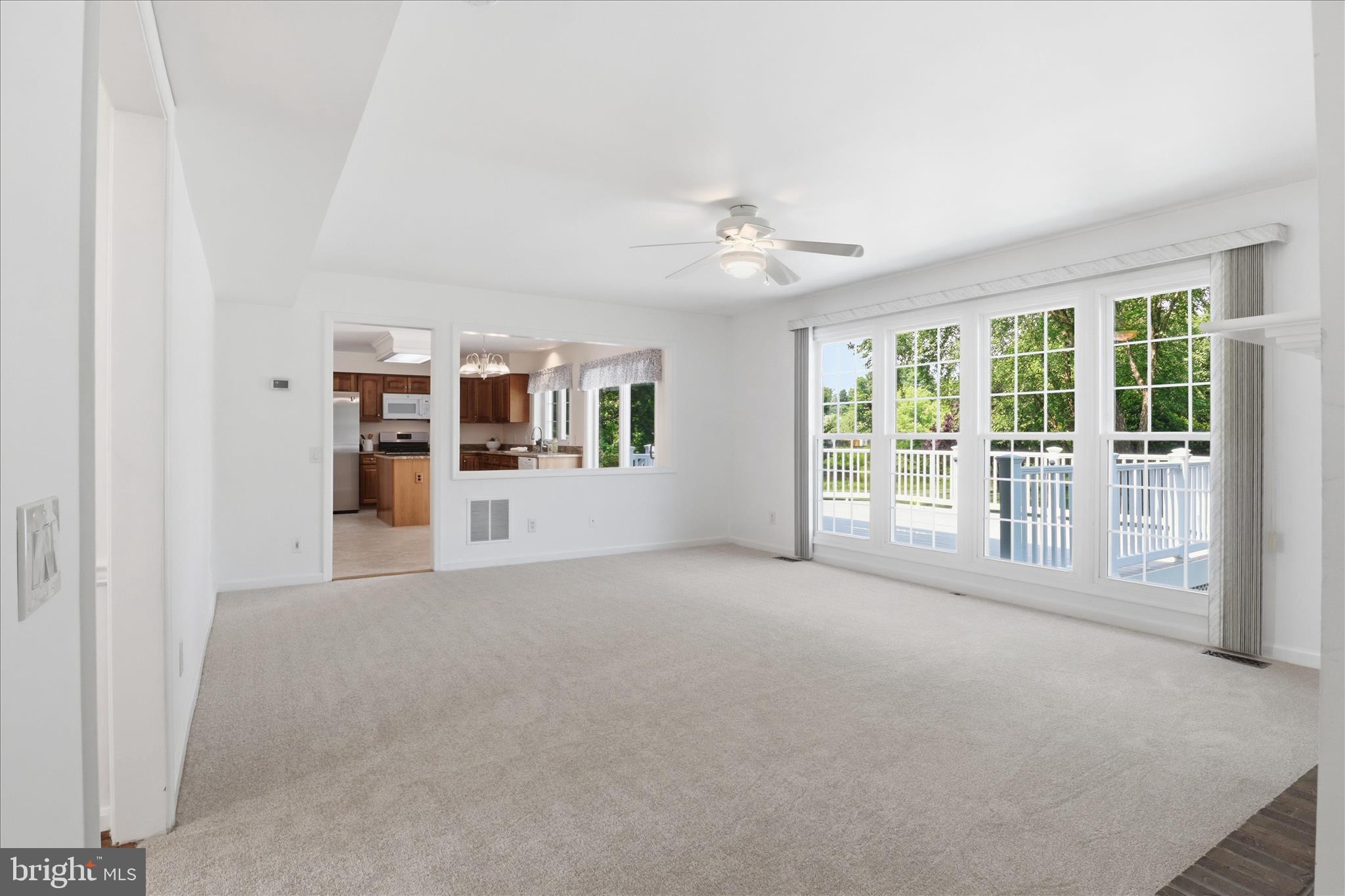 CROSSPOINTE - Residential