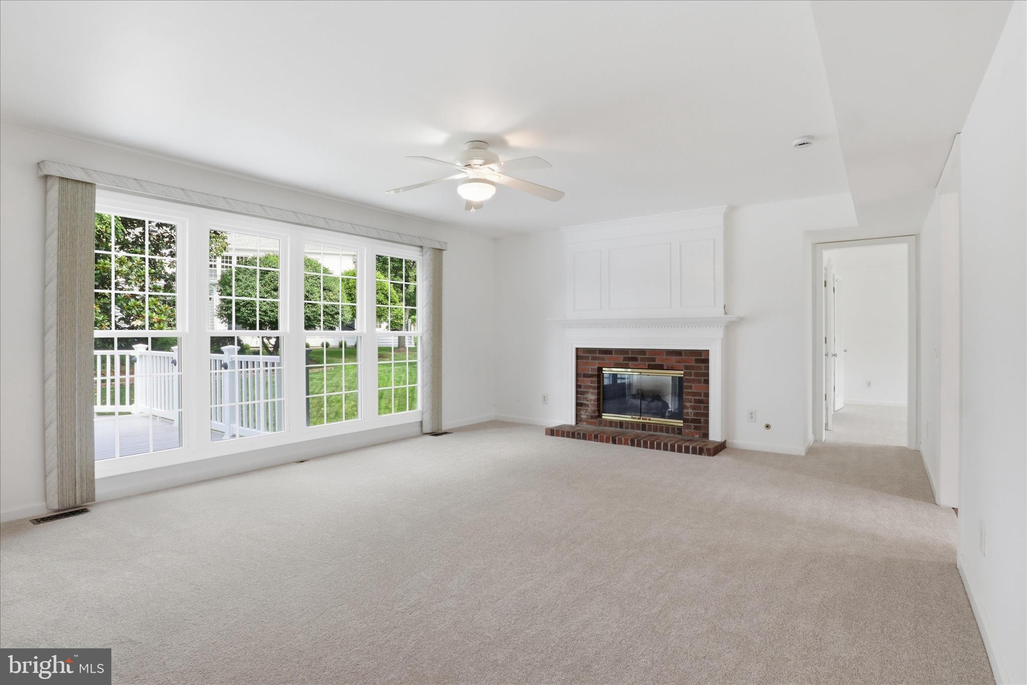 CROSSPOINTE - Residential