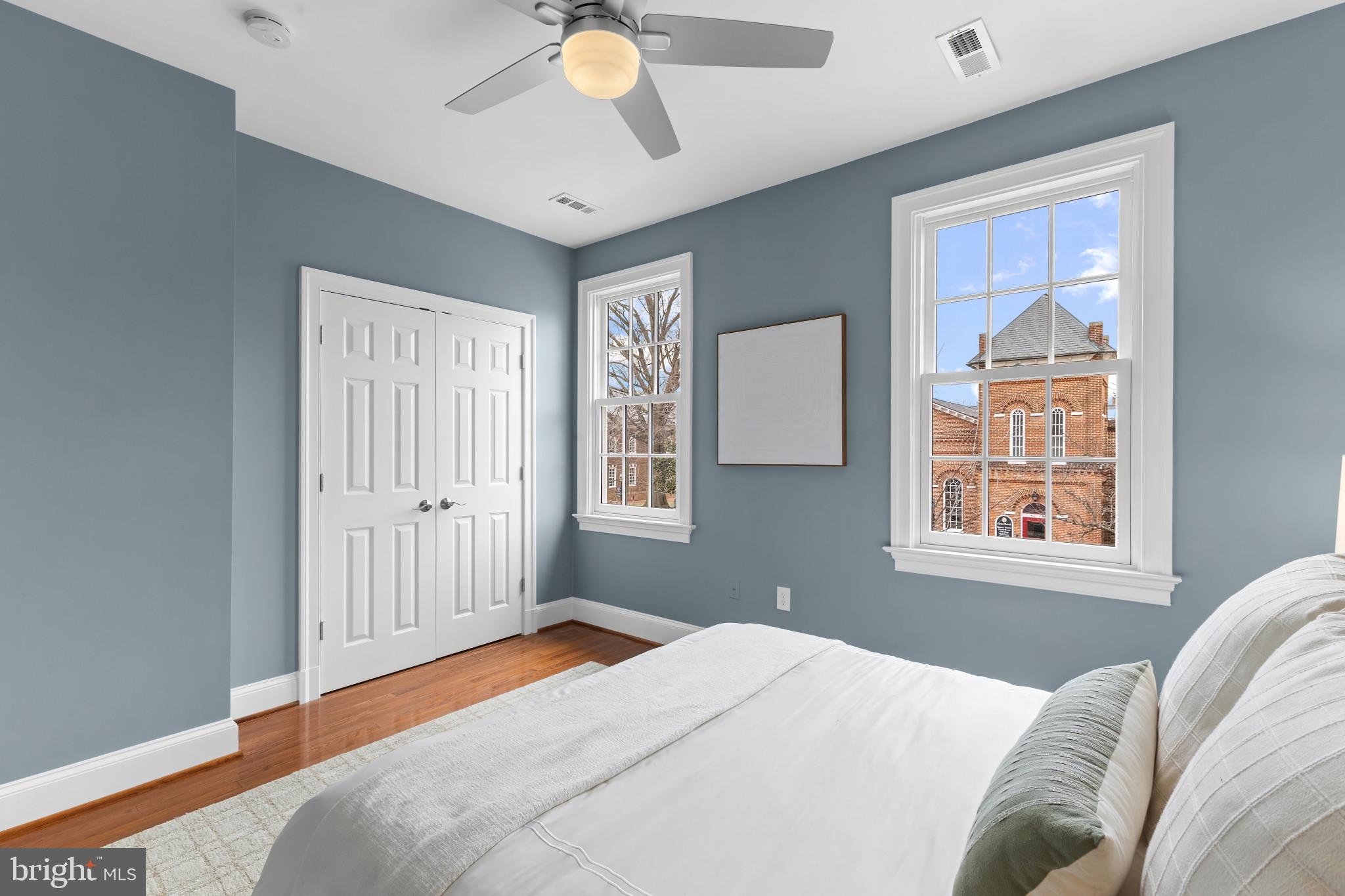CHURCH SQUARE - Residential