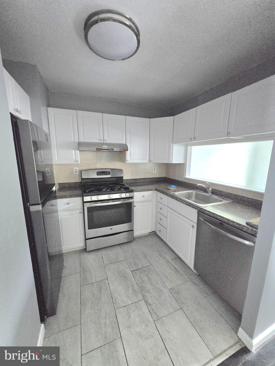 PHILADELPHIA (NORTHEAST) - Residential
