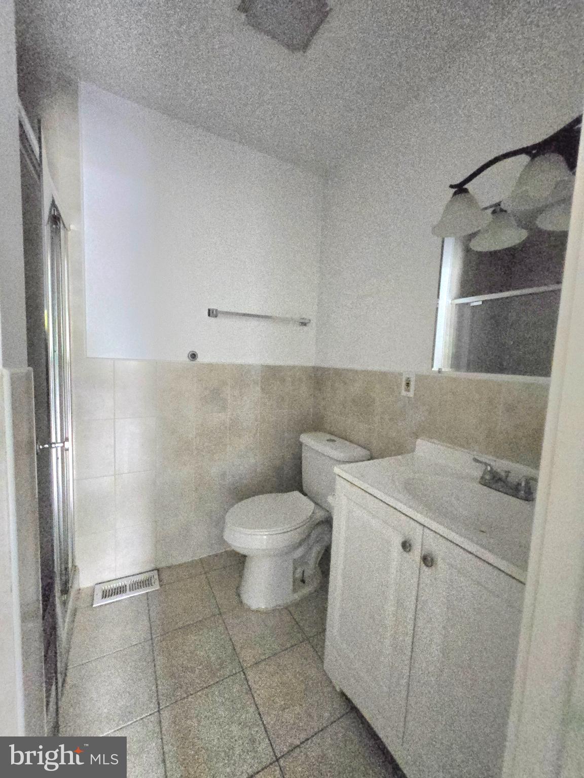PHILADELPHIA (NORTHEAST) - Residential