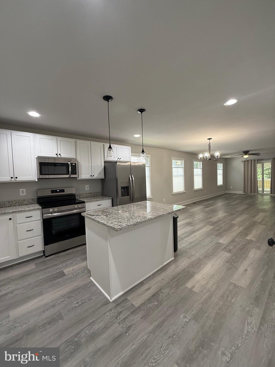CLASSIC SHORES - Residential Lease