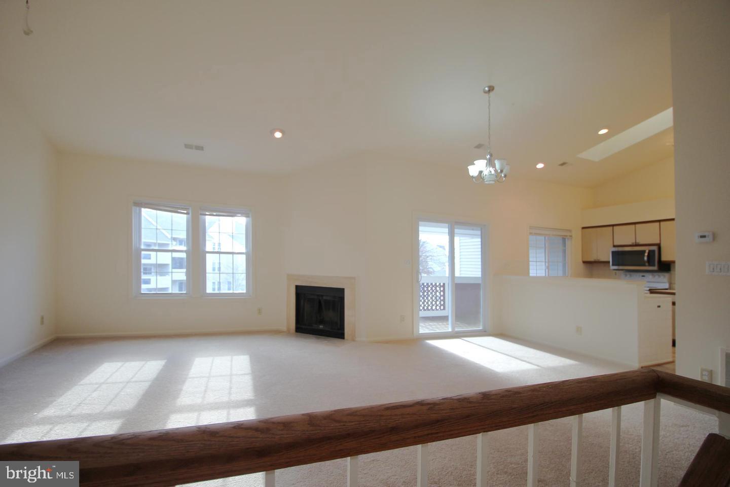 GRAYS POINTE - Residential Lease