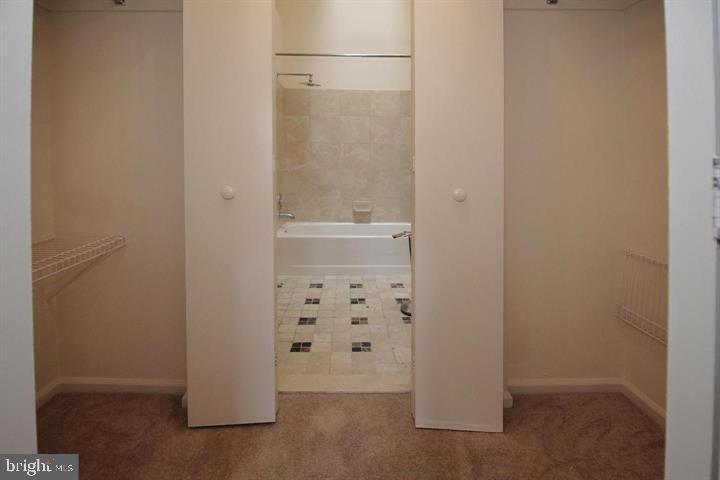 GRAYS POINTE - Residential Lease