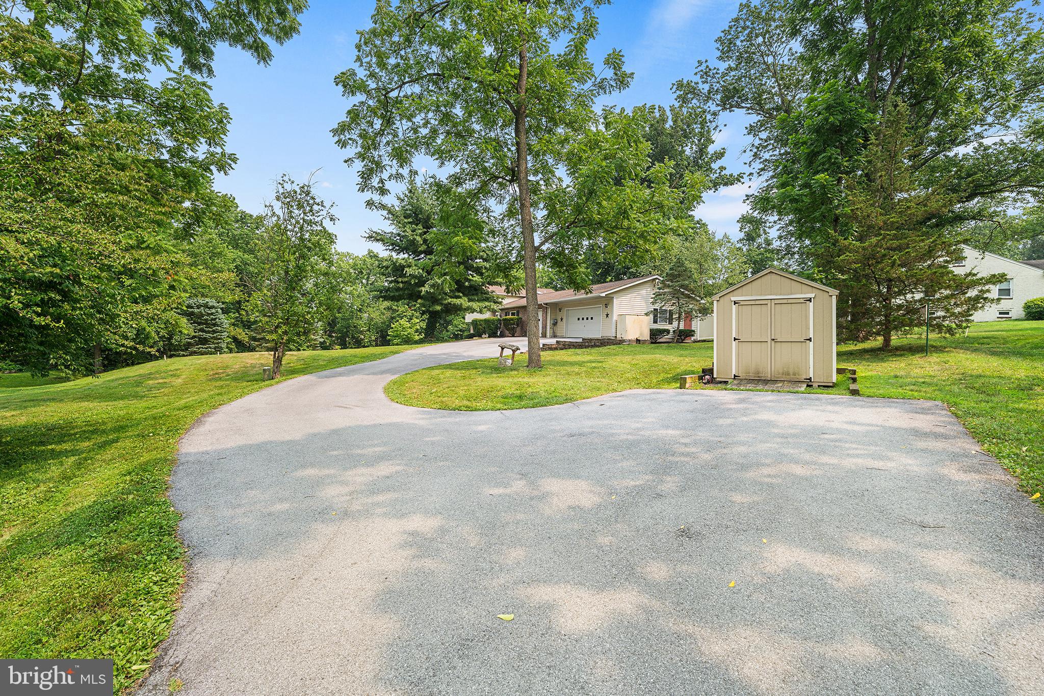 PHEASANT RUN - Residential