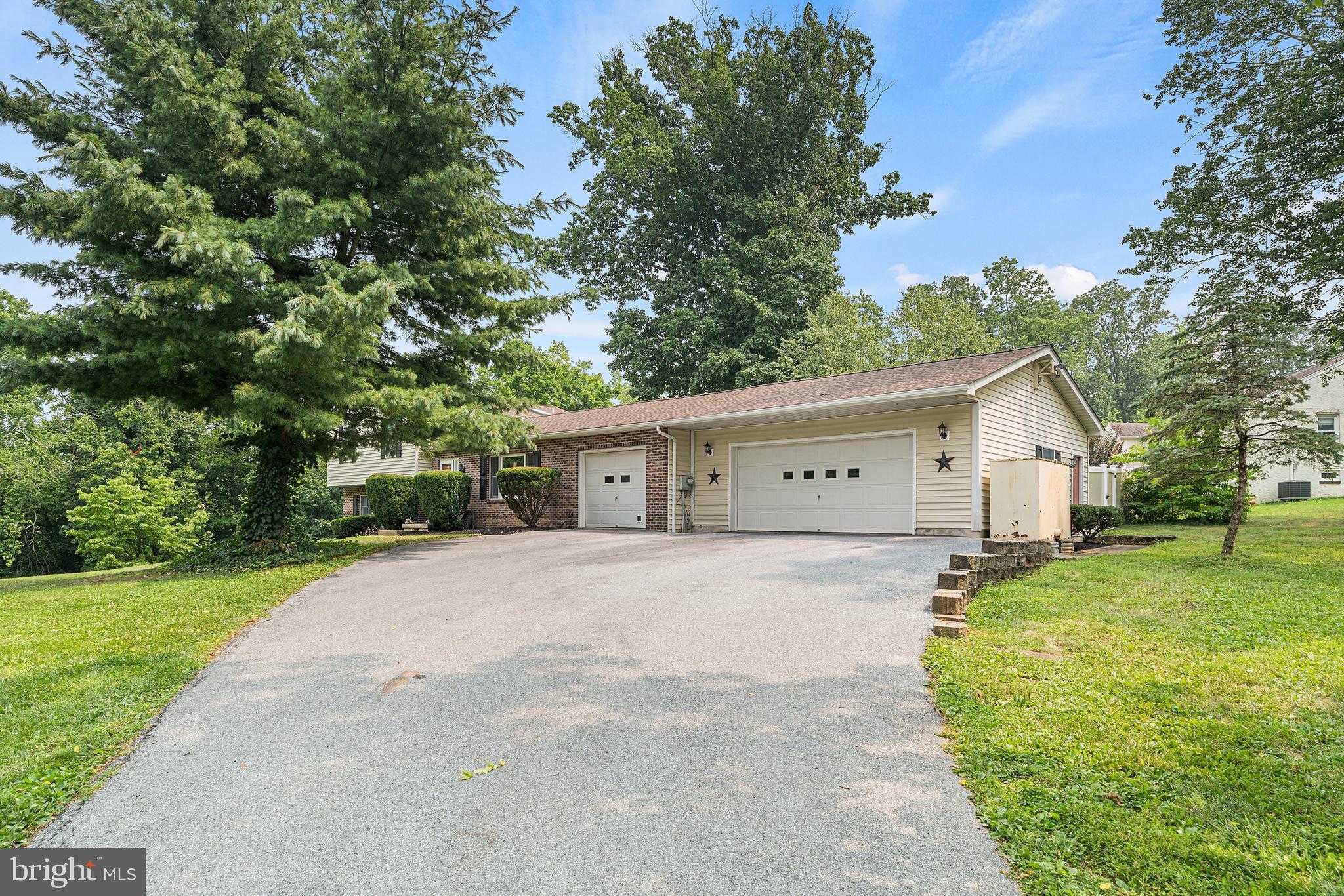 PHEASANT RUN - Residential
