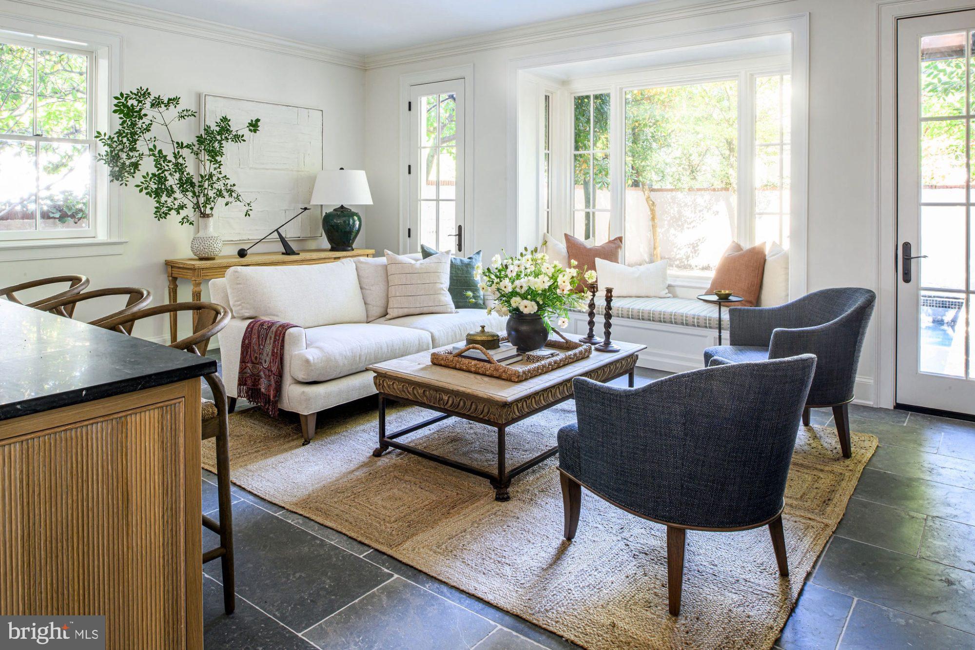 GEORGETOWN - Residential