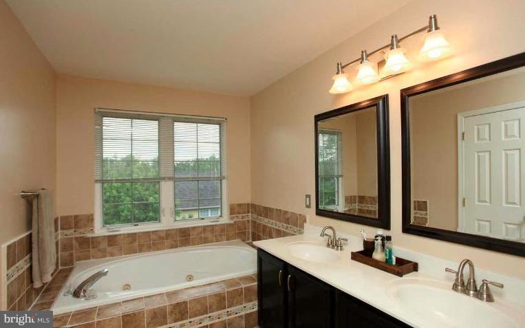 RUSSETT - Residential