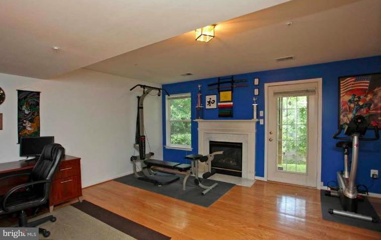 RUSSETT - Residential