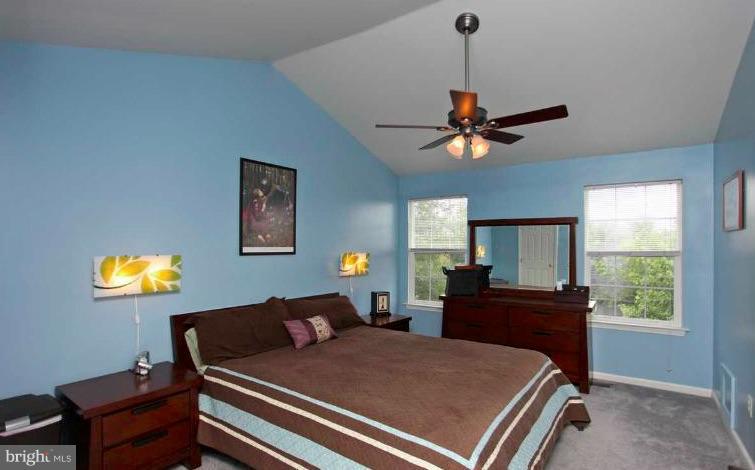 RUSSETT - Residential