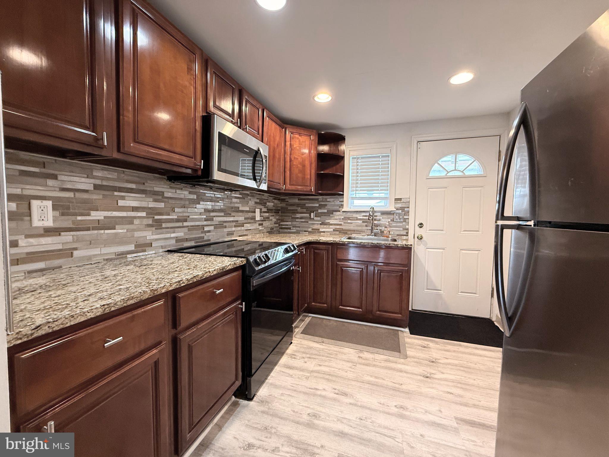 OLDE KENSINGTON - Residential