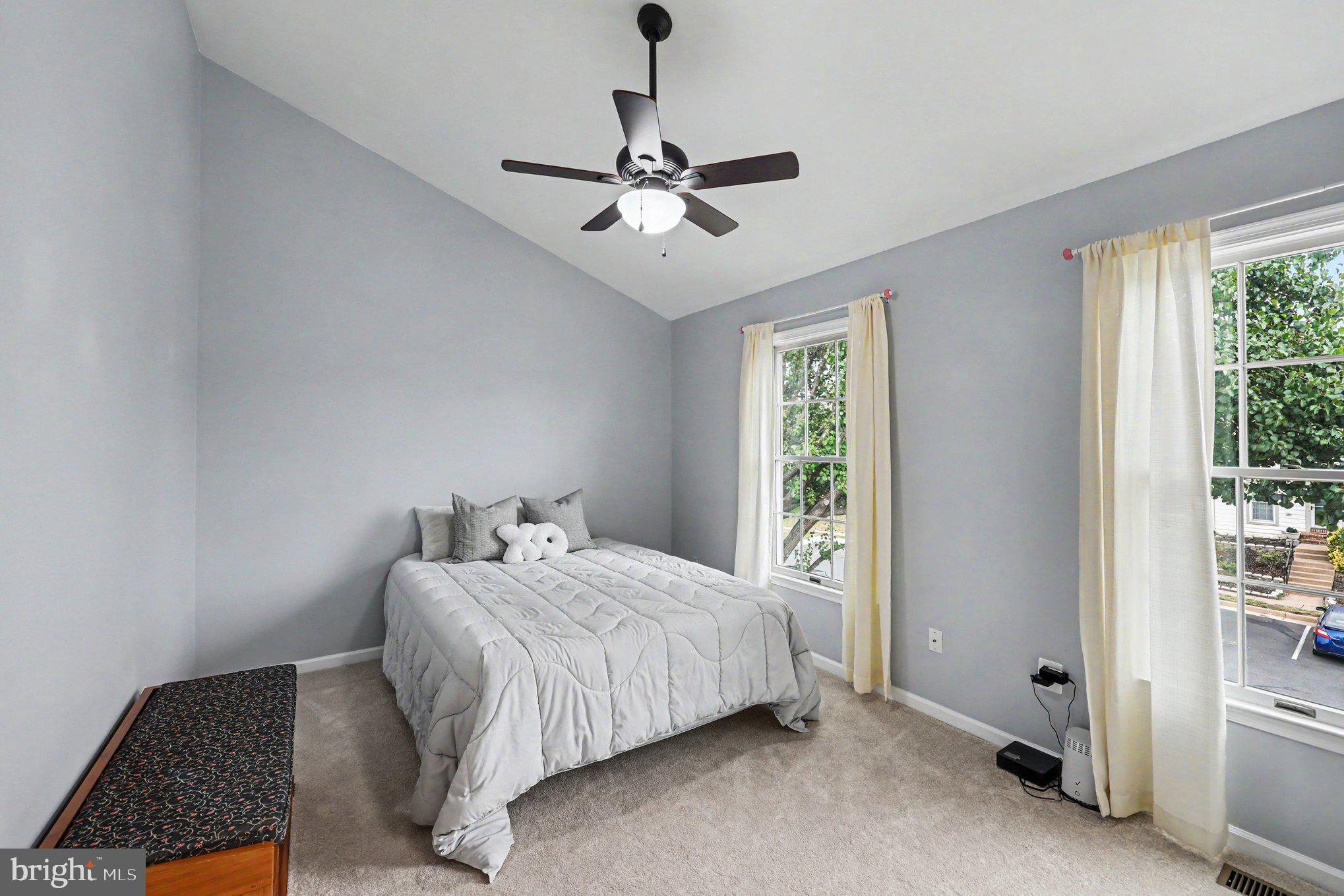 ASHBURN VILLAGE - Residential