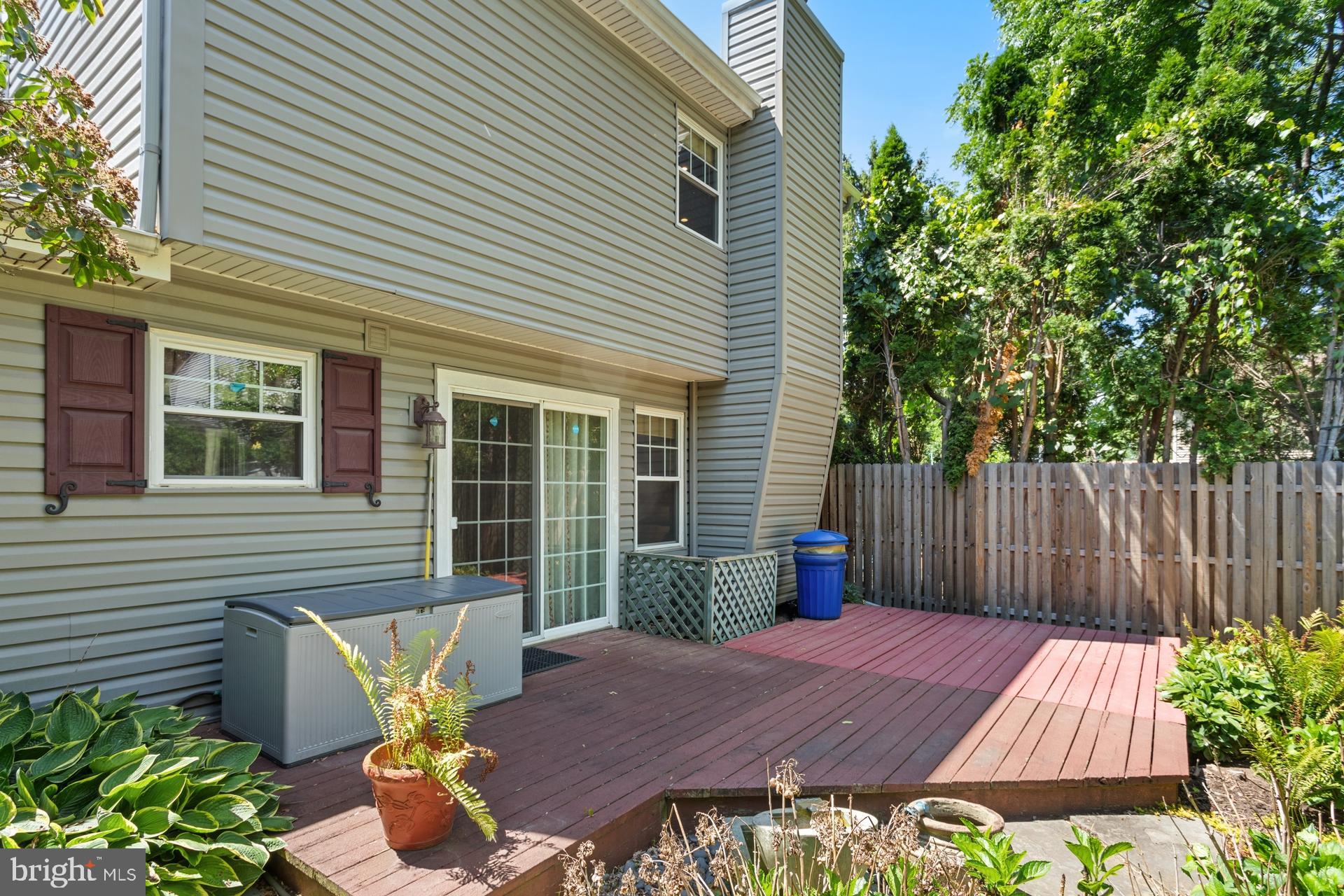 NEWTOWN CROSSING - Residential