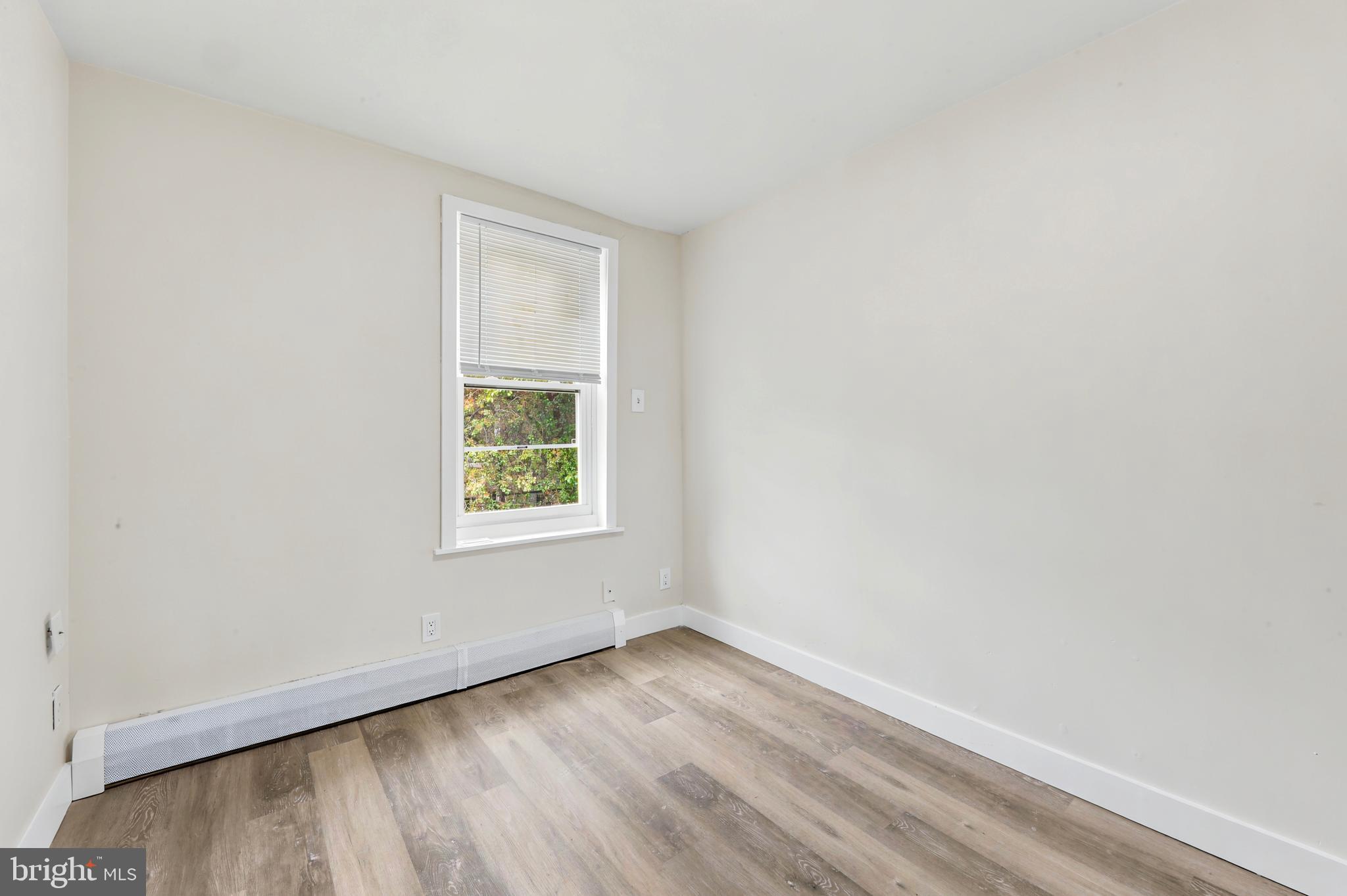 ELMWOOD PARK - Residential