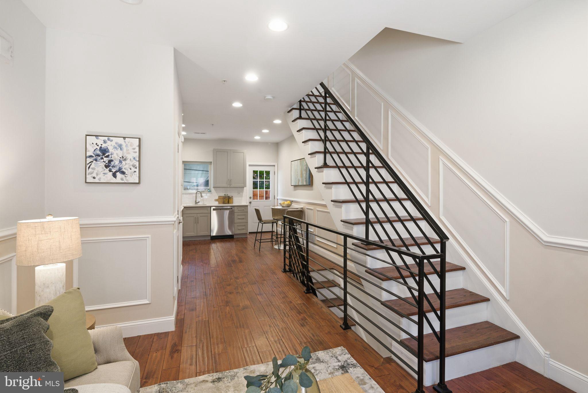 POINT BREEZE - Residential