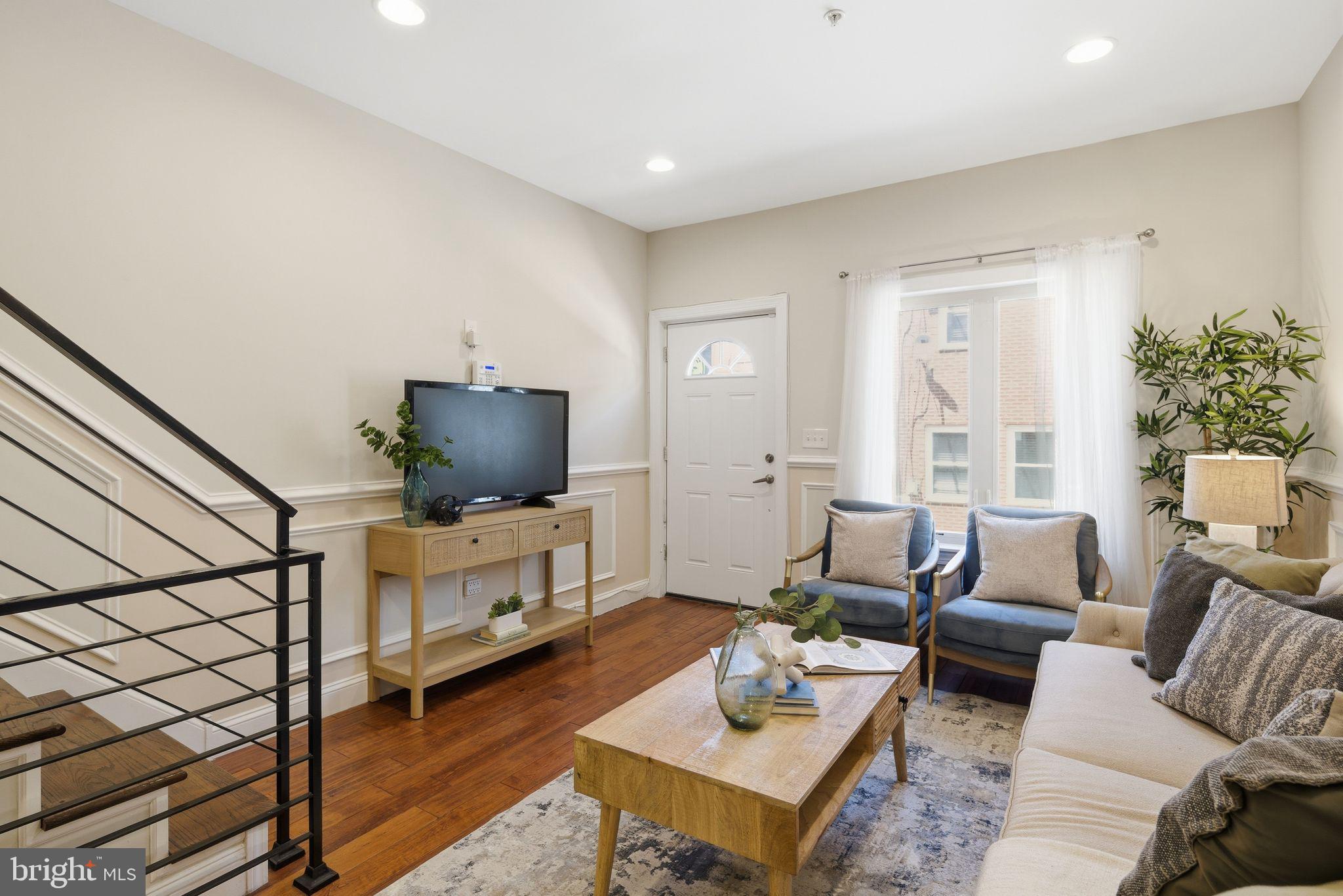 POINT BREEZE - Residential