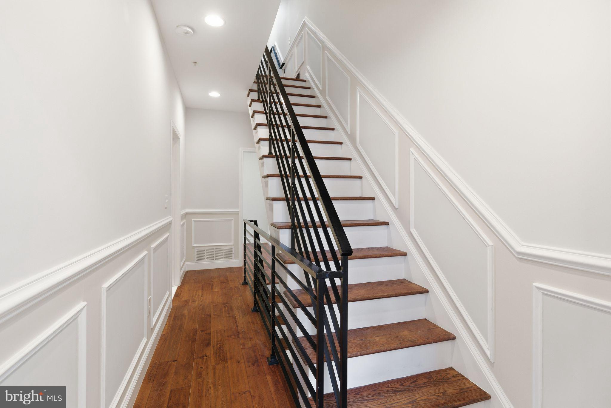 POINT BREEZE - Residential