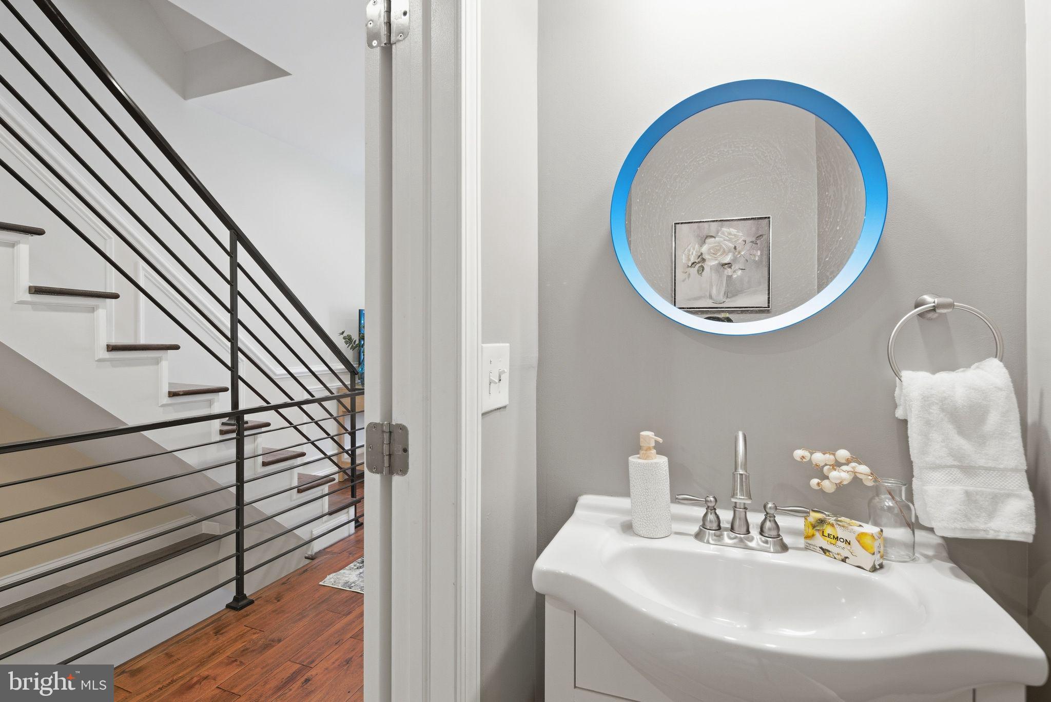 POINT BREEZE - Residential