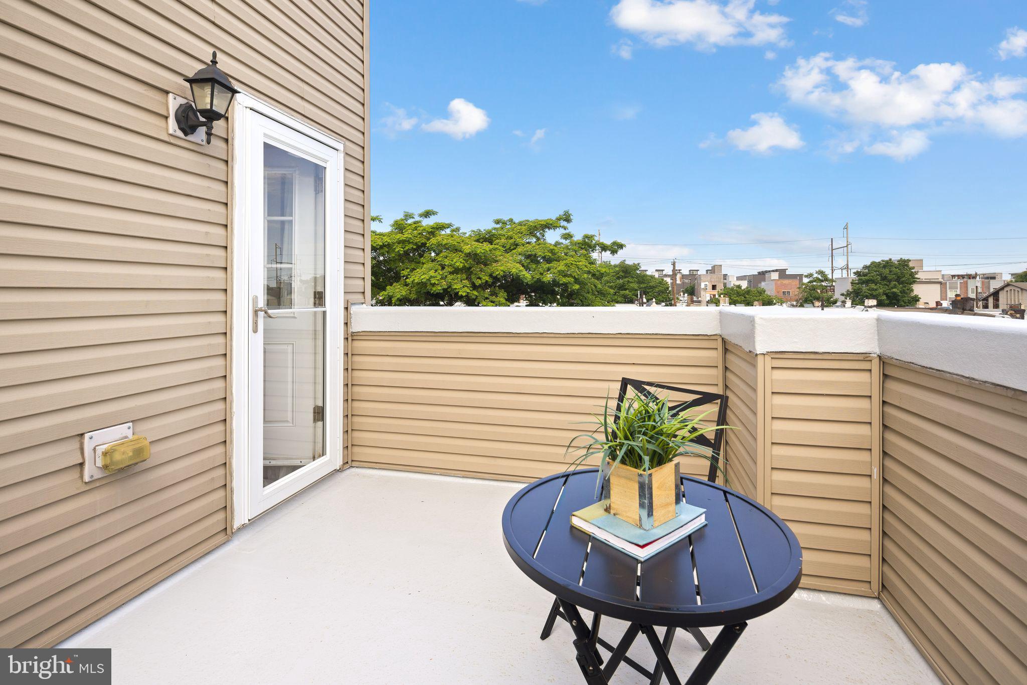 POINT BREEZE - Residential