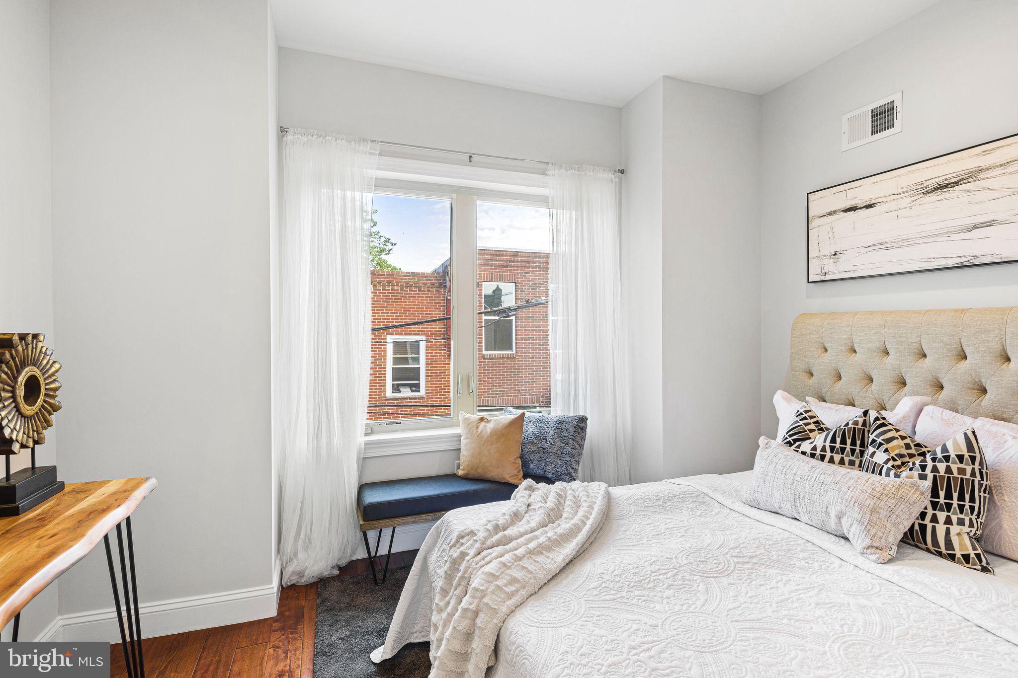 POINT BREEZE - Residential