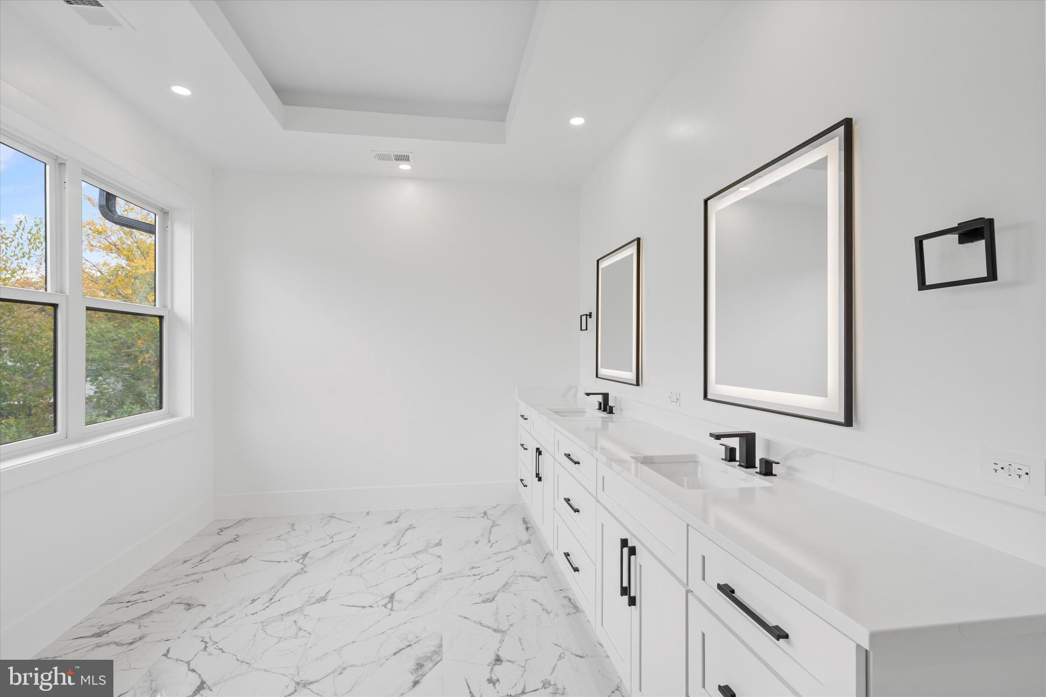 FAIRDALE - Residential