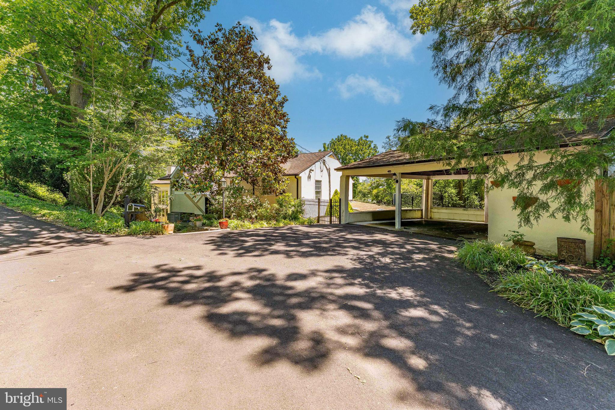 OAK HILL - Residential
