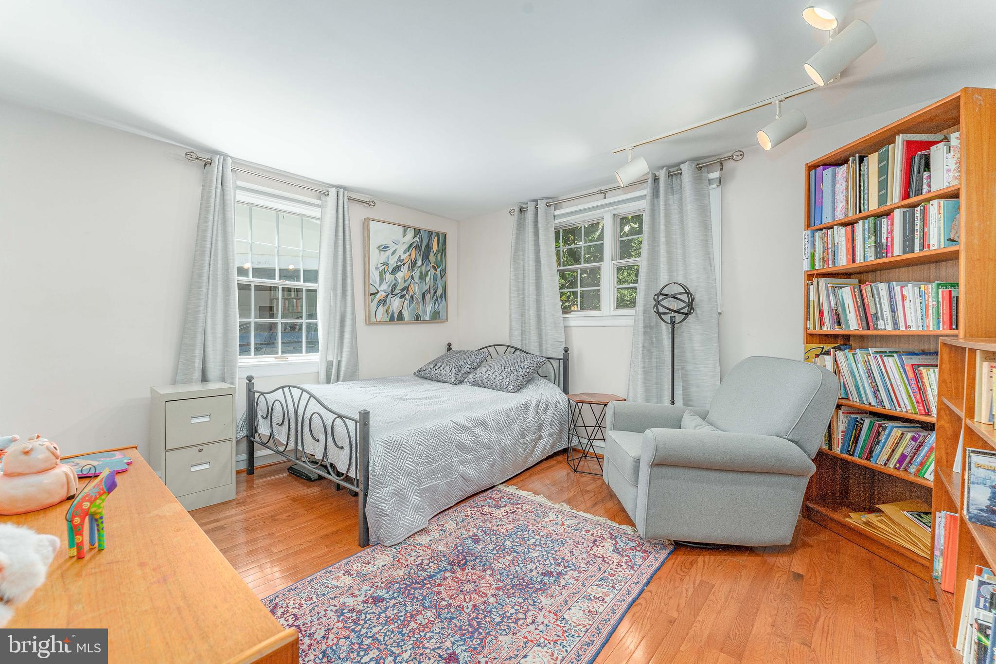 OAK HILL - Residential
