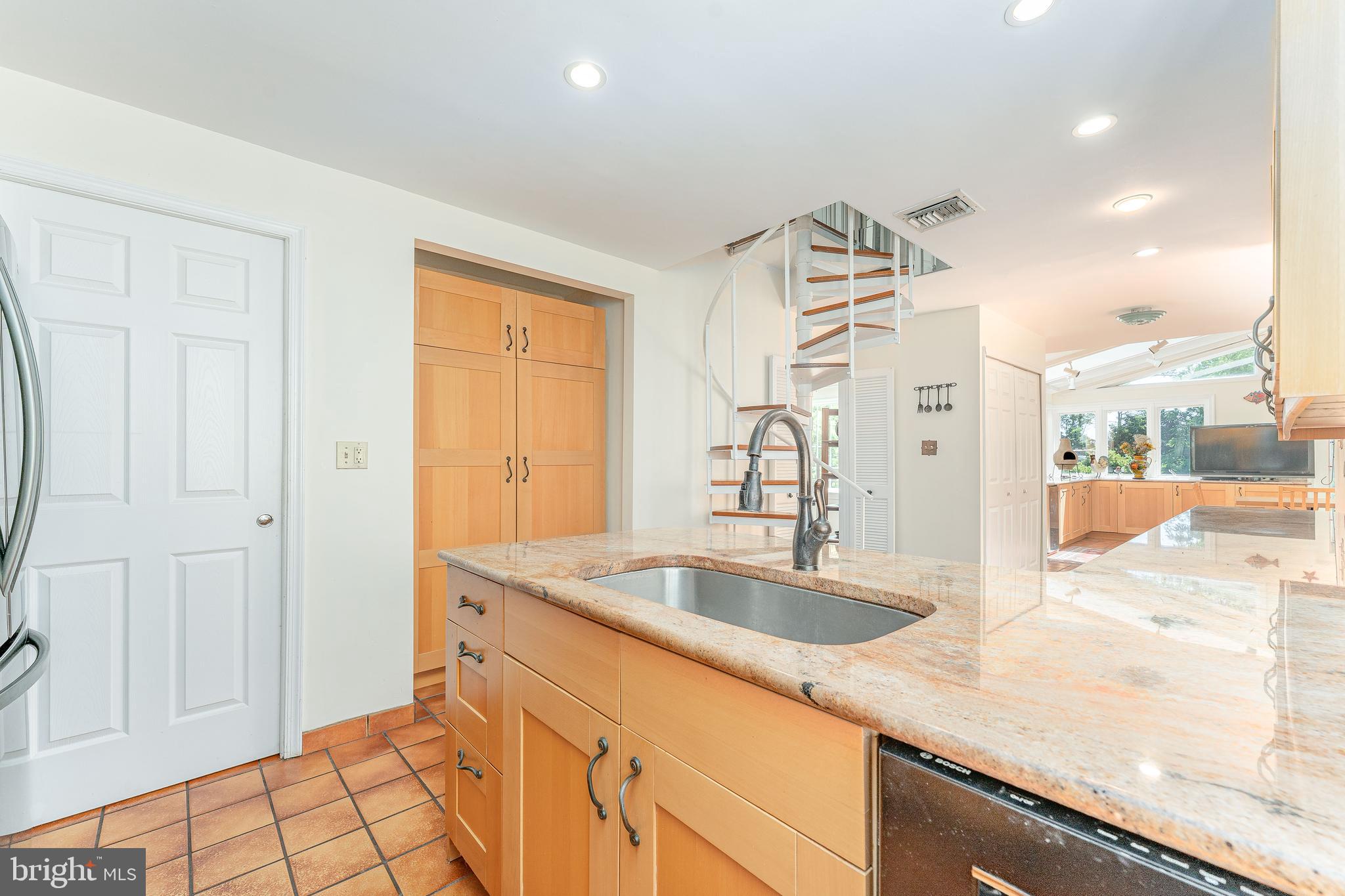 OAK HILL - Residential