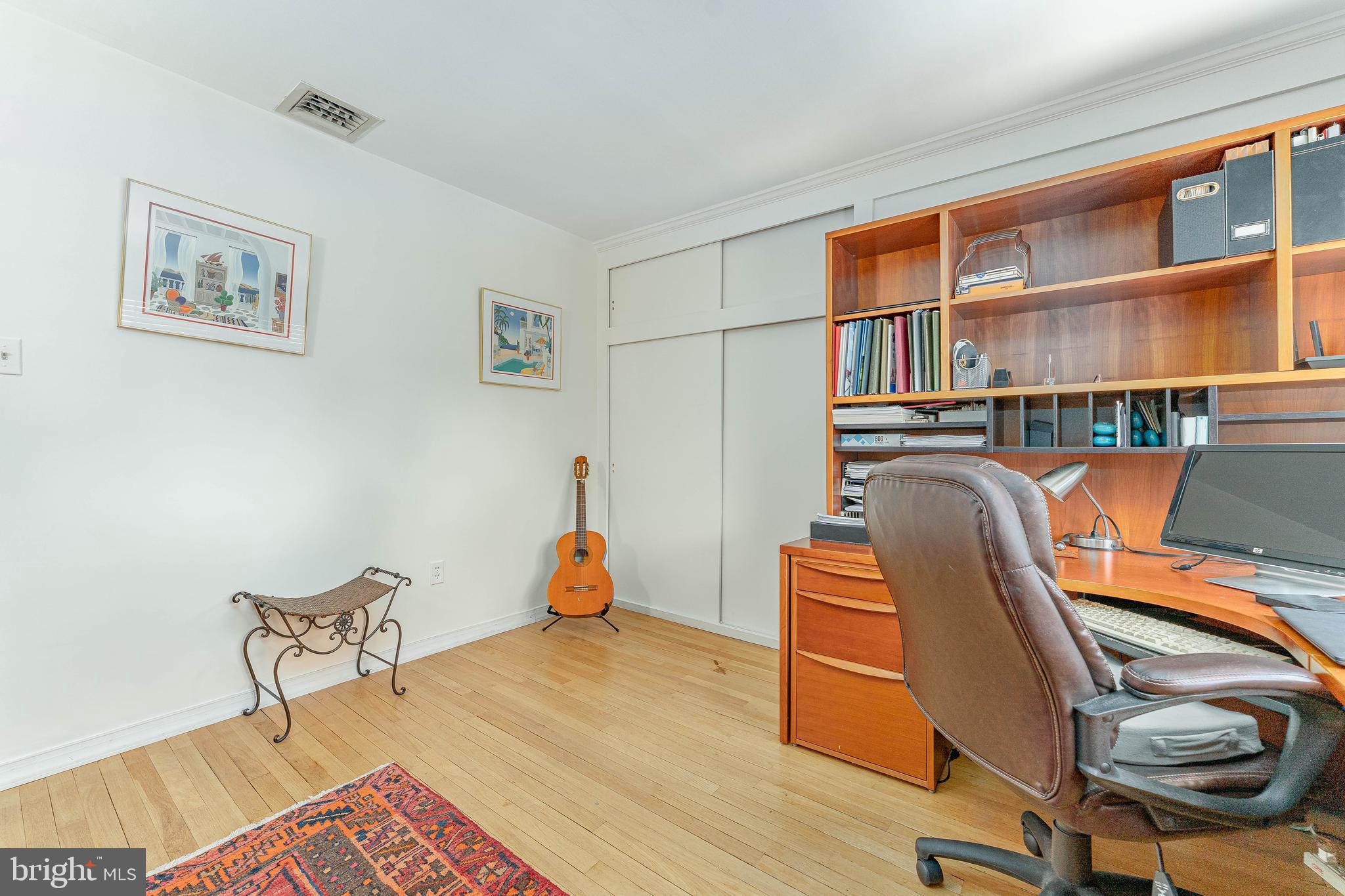 OAK HILL - Residential