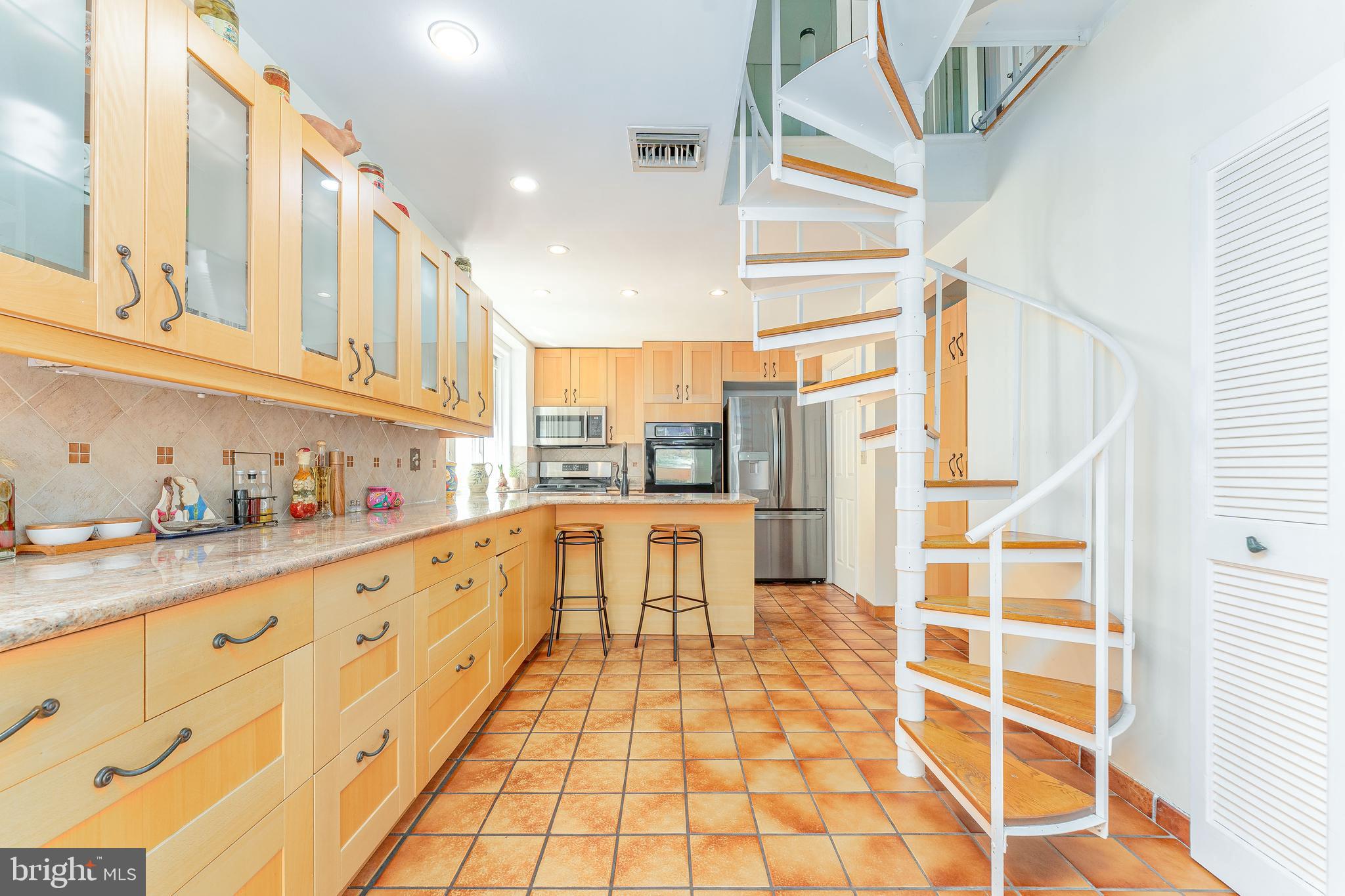 OAK HILL - Residential