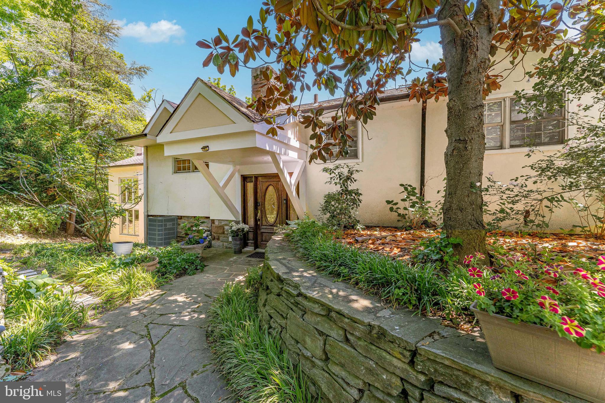 OAK HILL - Residential
