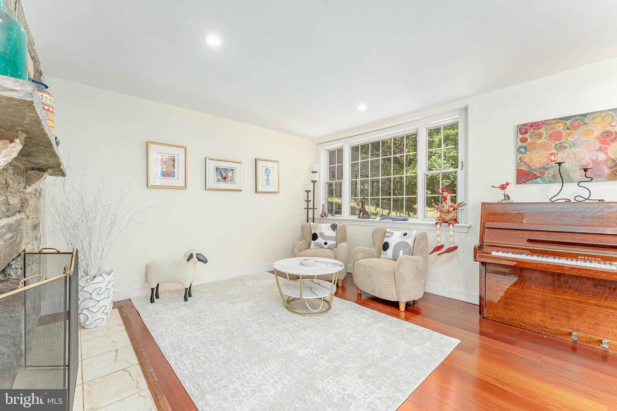 OAK HILL - Residential