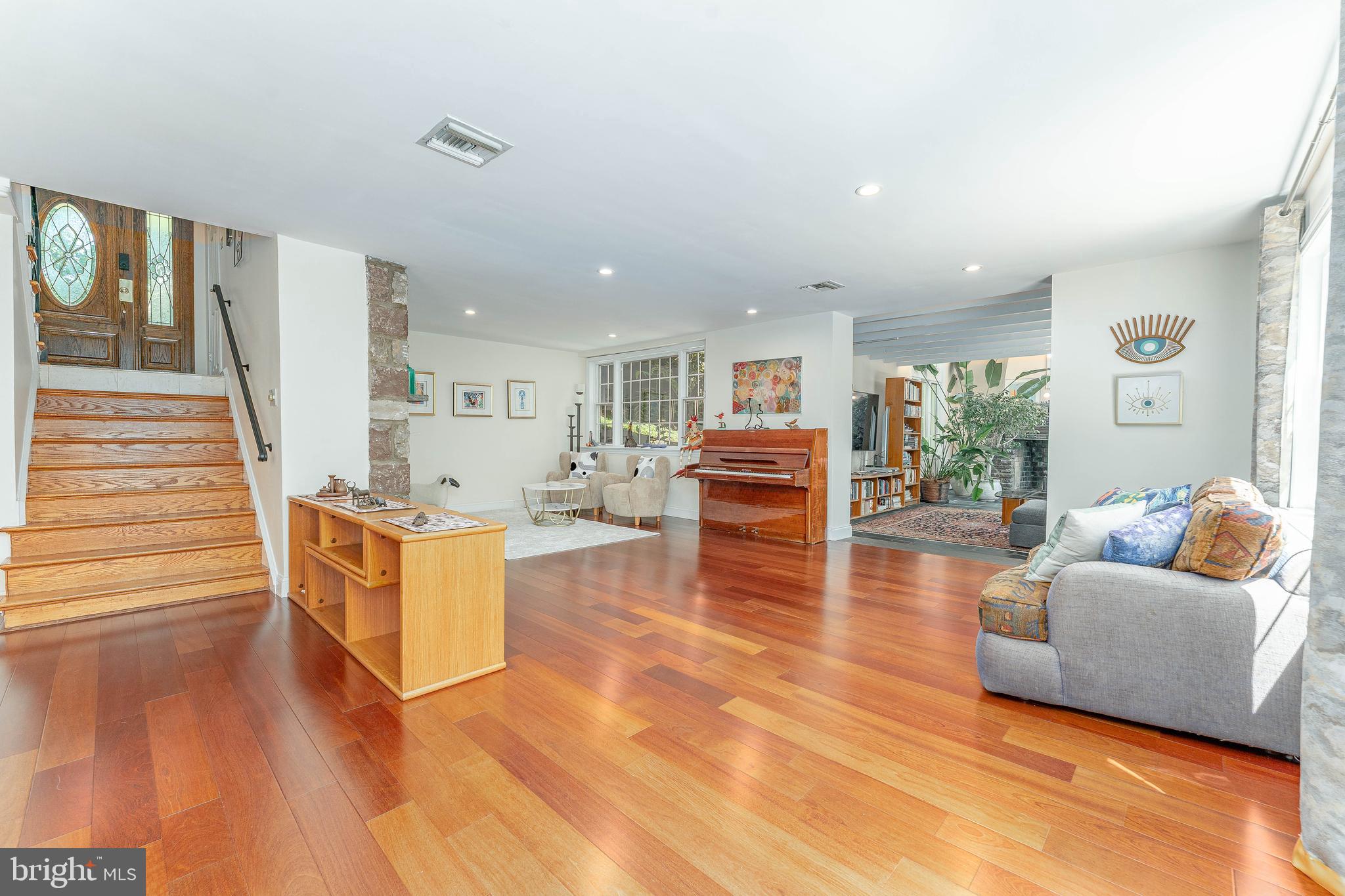 OAK HILL - Residential