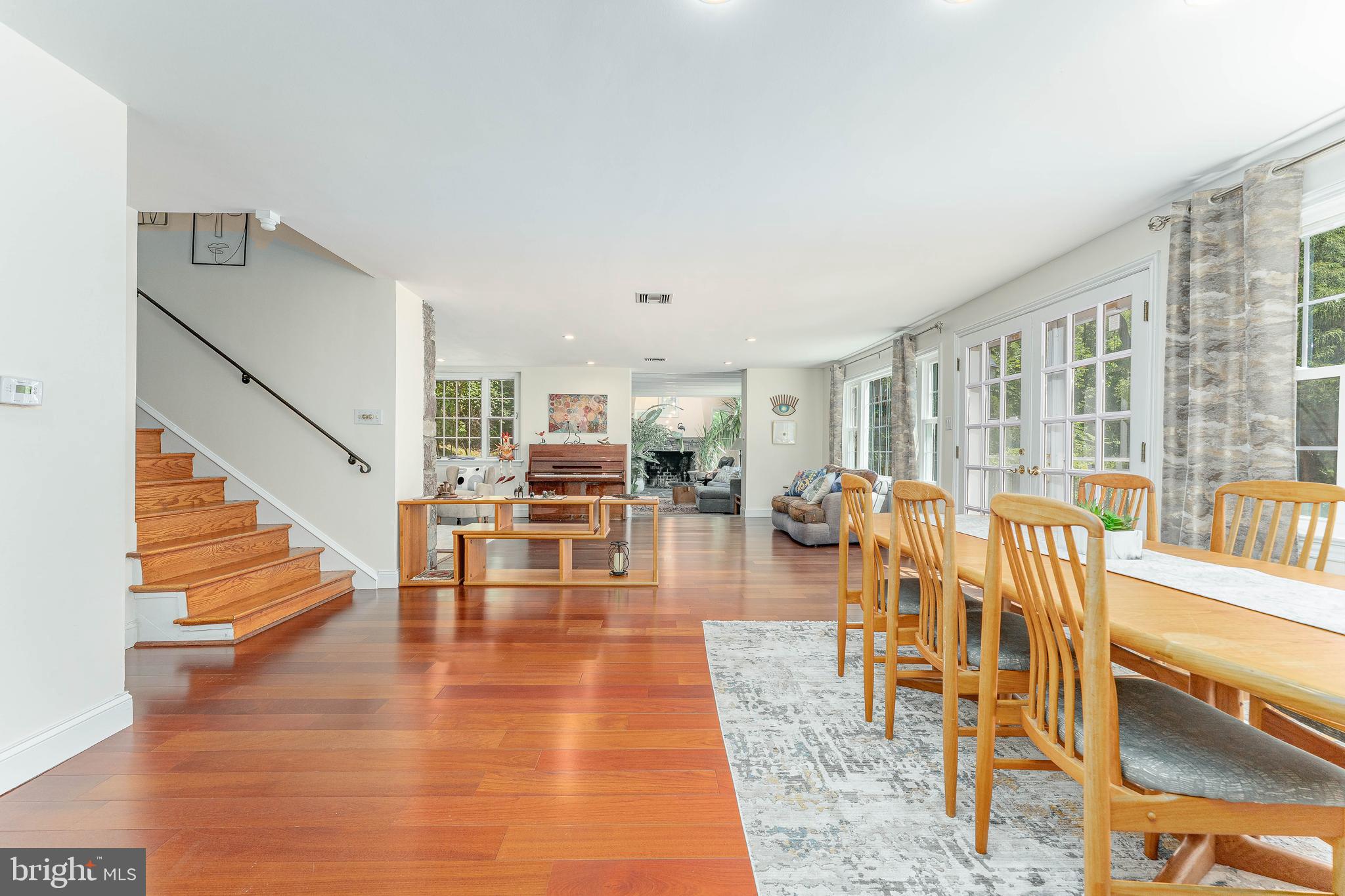 OAK HILL - Residential