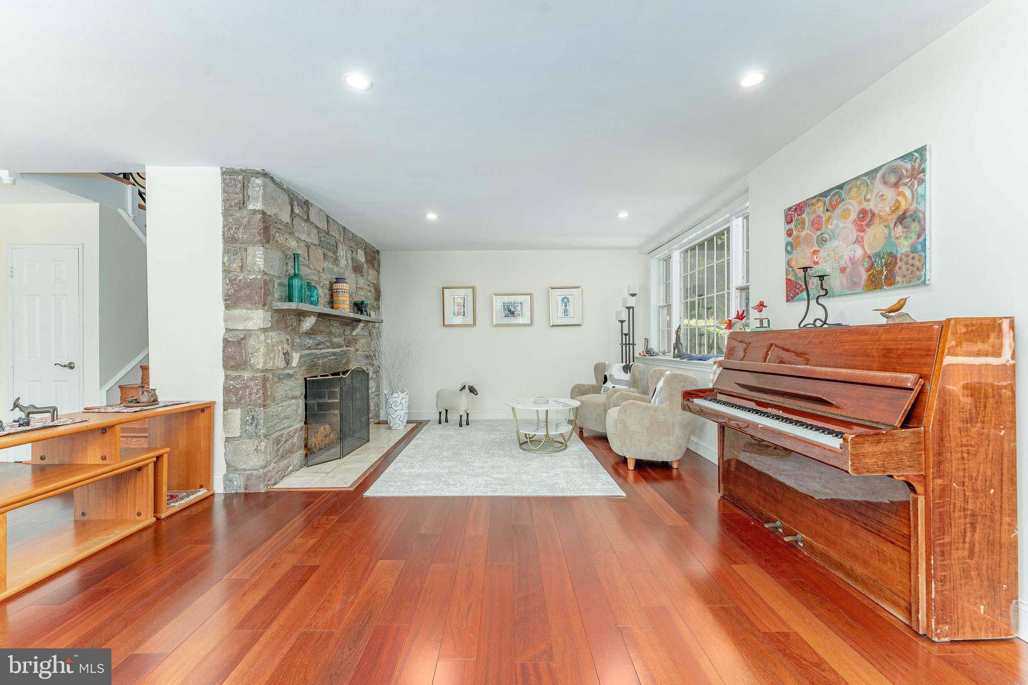 OAK HILL - Residential