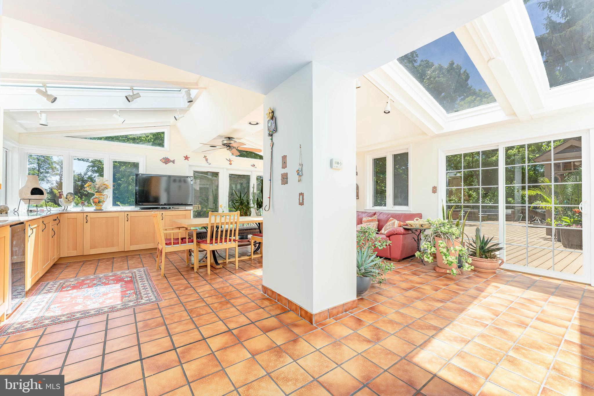 OAK HILL - Residential