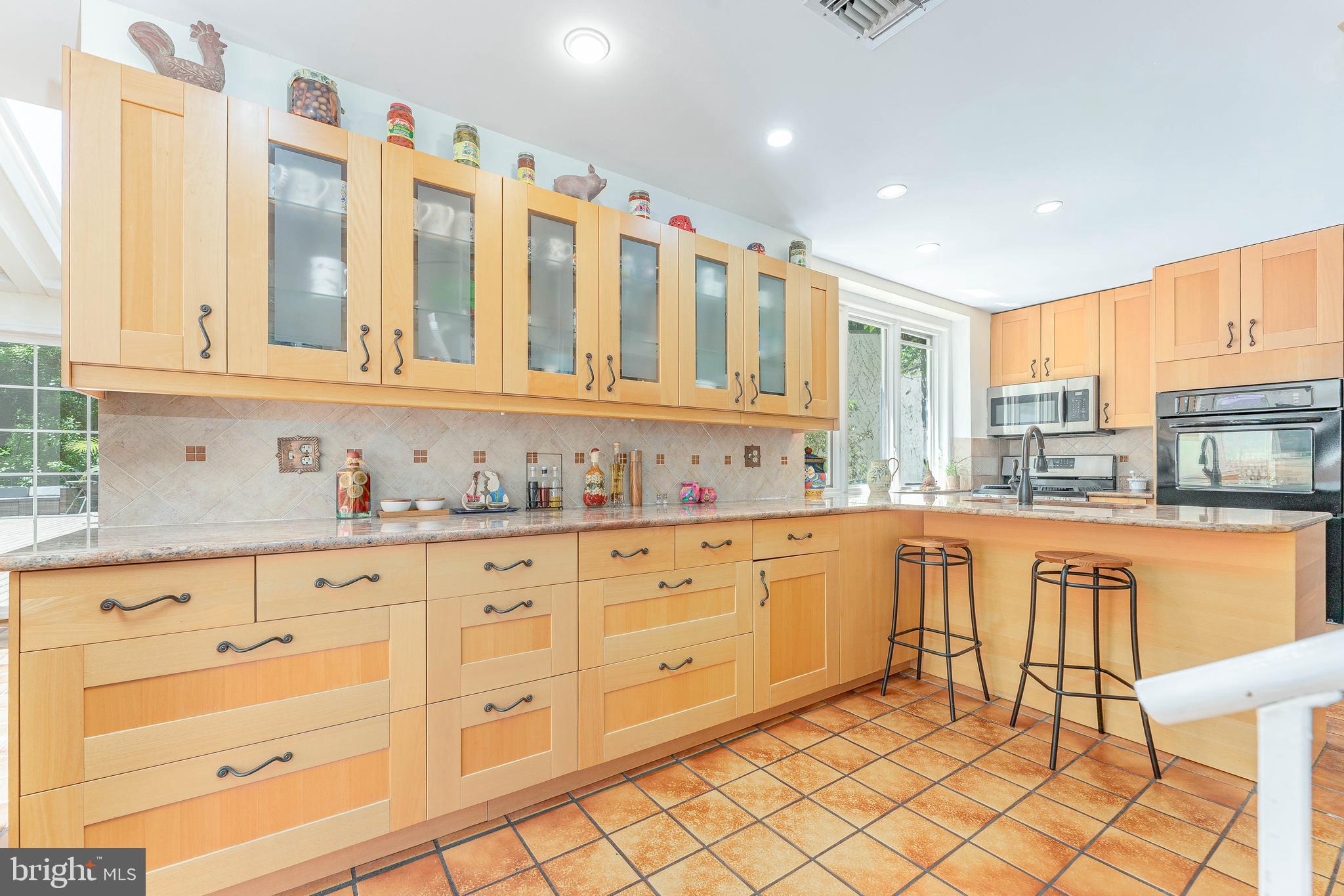 OAK HILL - Residential