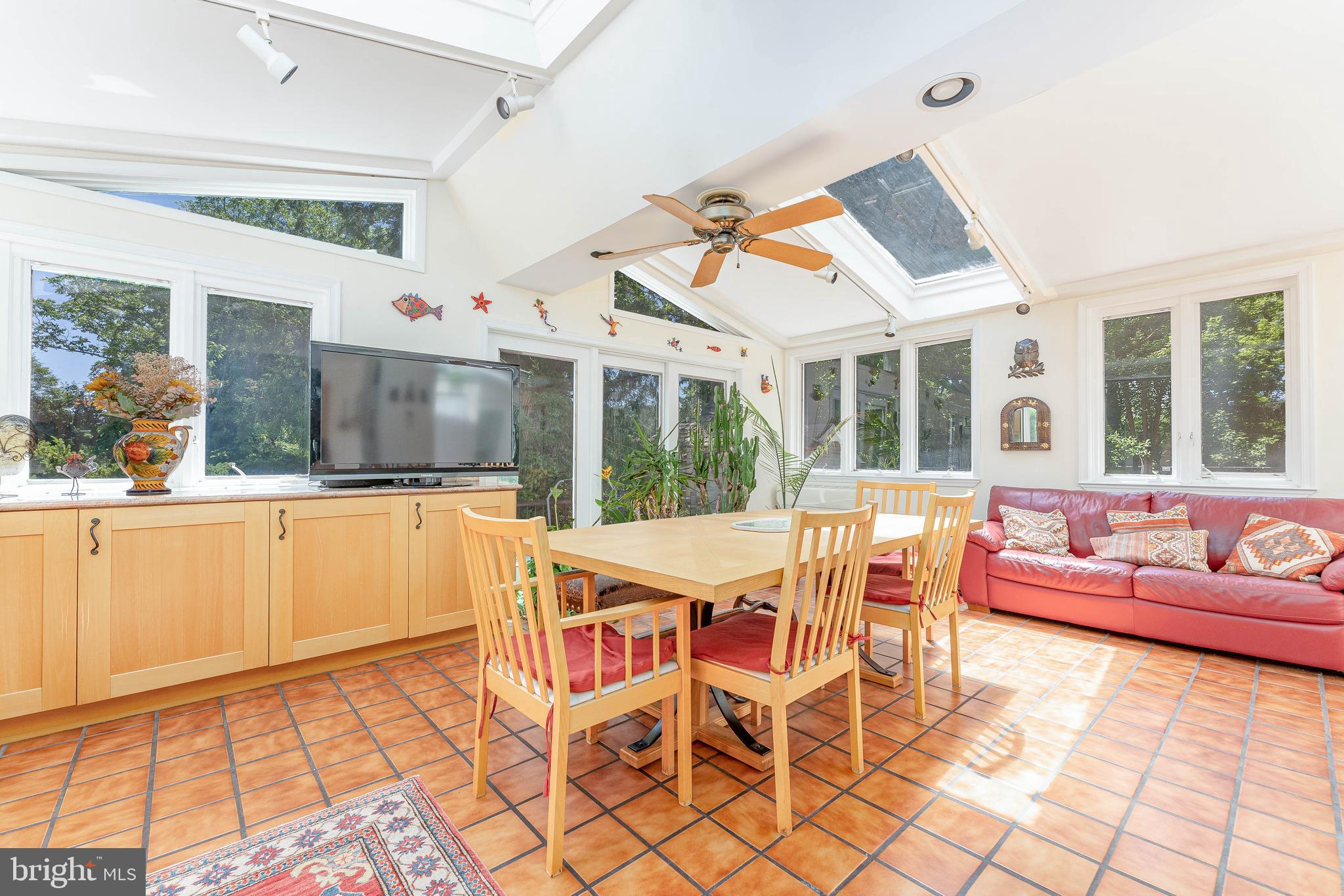 OAK HILL - Residential