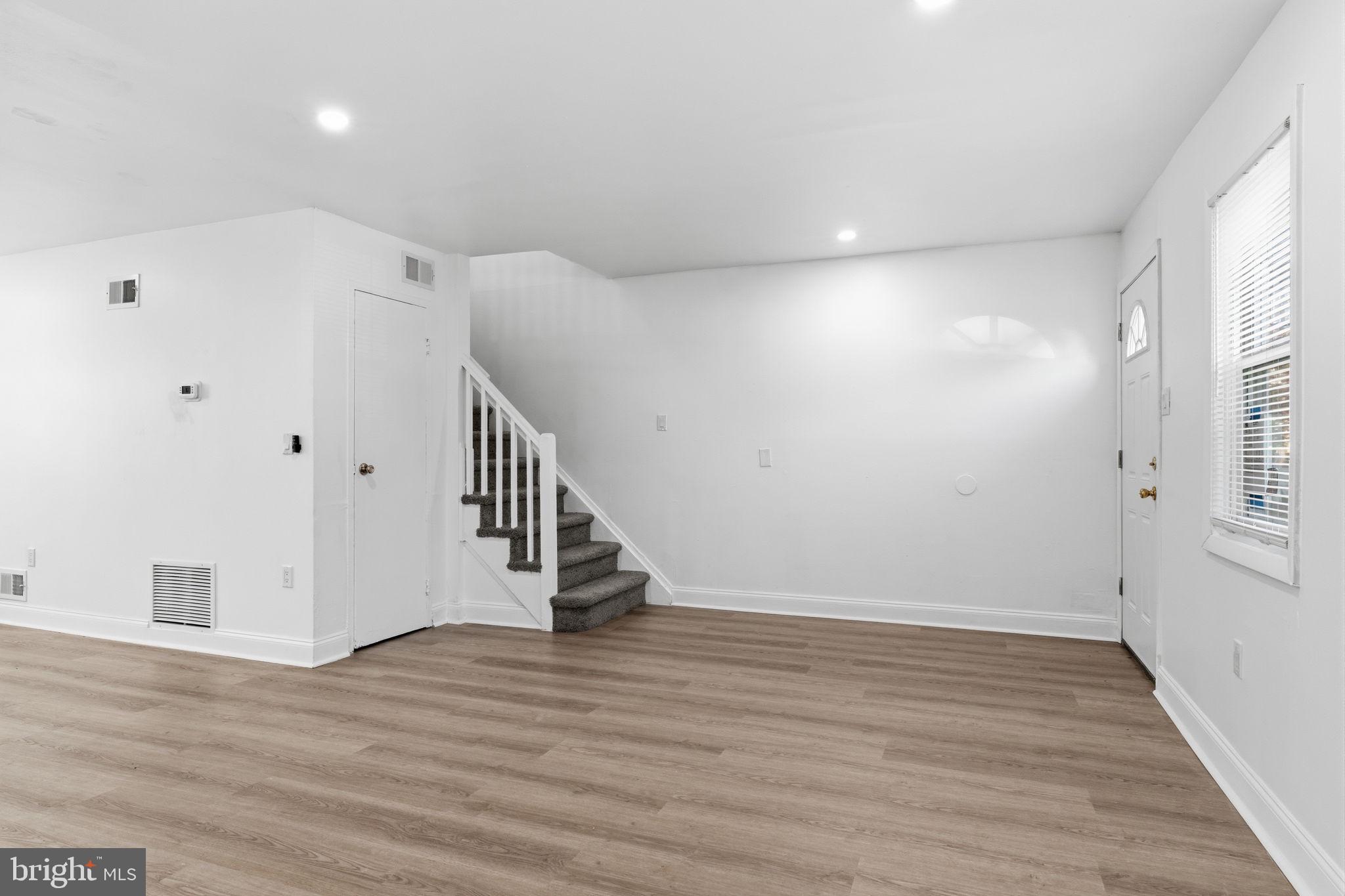BRISTOL - Residential