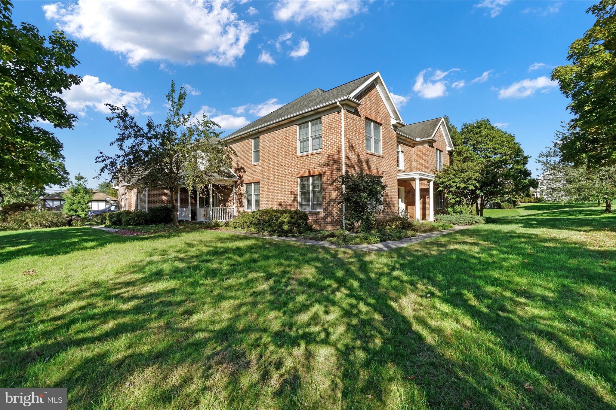 HEPPLEWHITE ESTATES - Residential