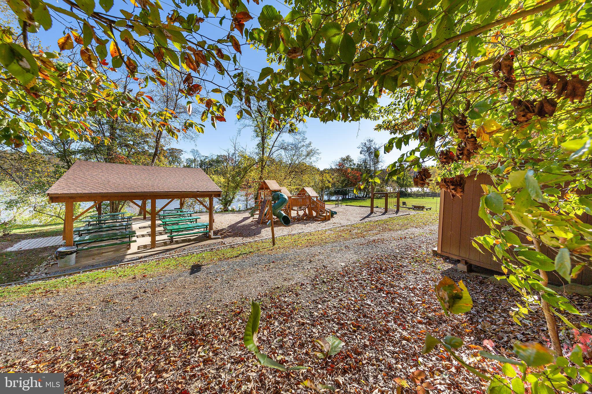 OCCOQUAN FOREST - Residential