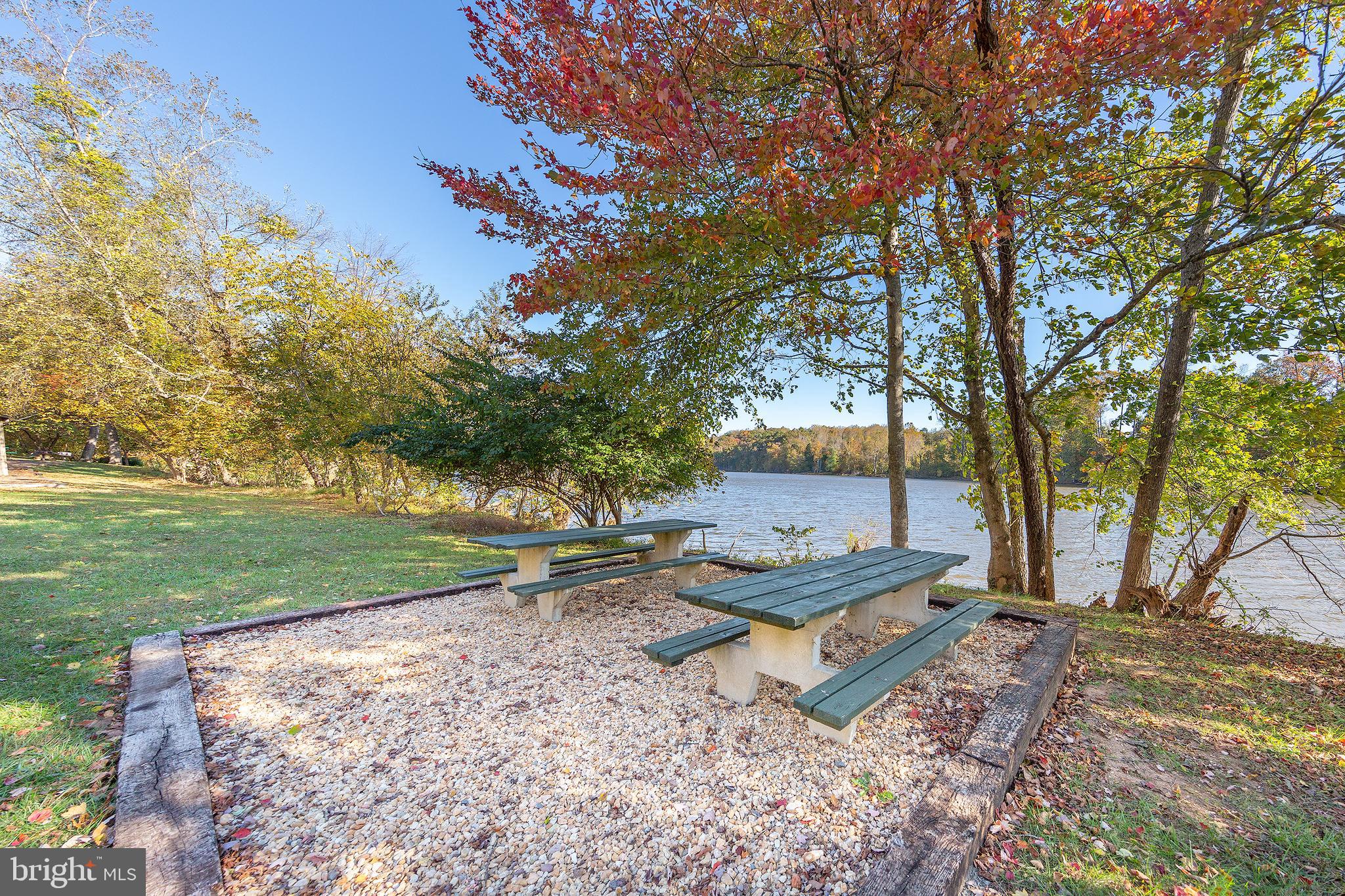 OCCOQUAN FOREST - Residential