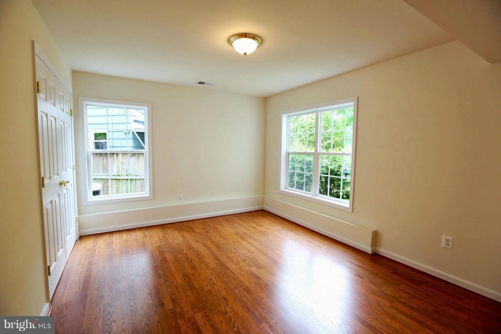 ROXBORO - Residential Lease