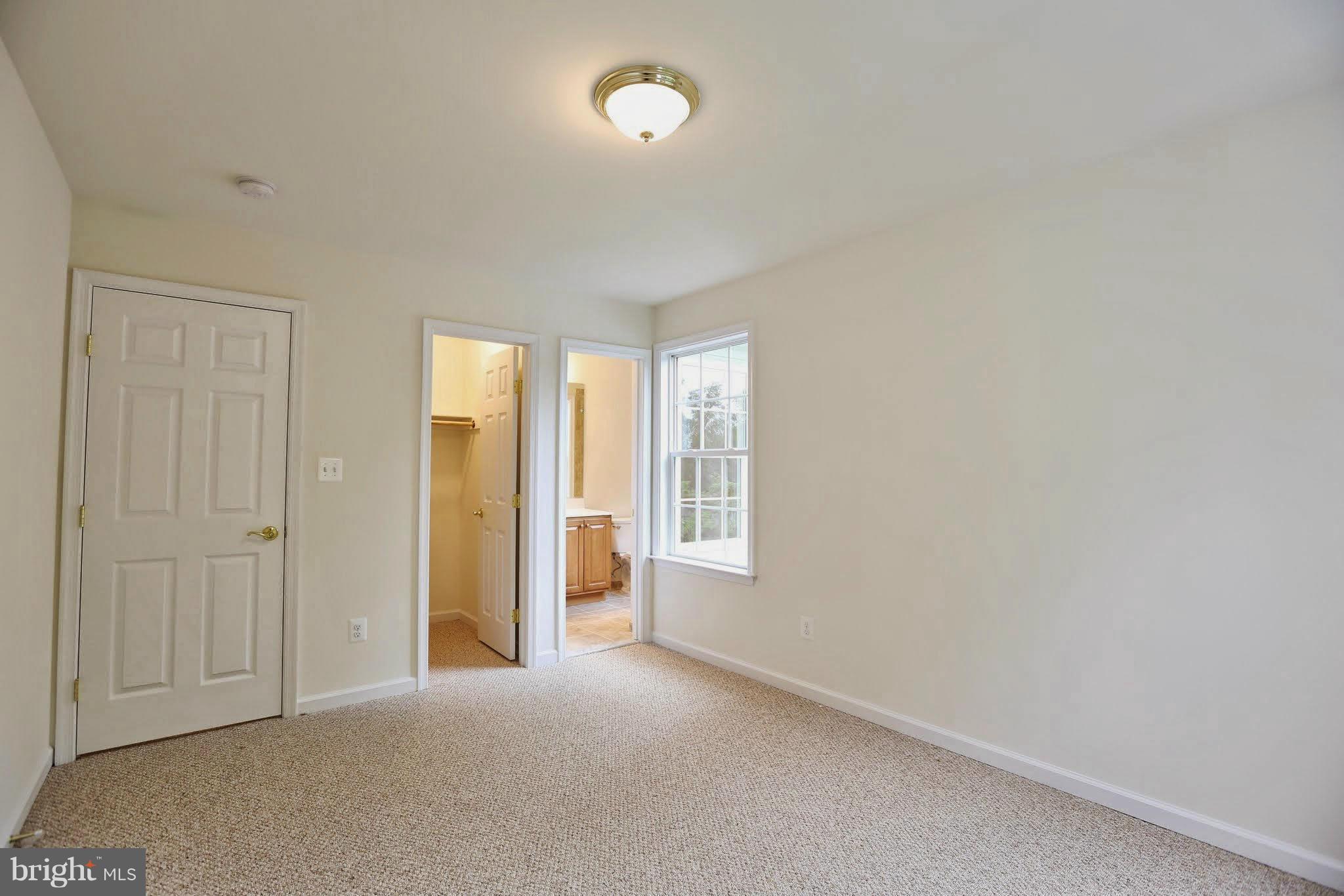 ROXBORO - Residential Lease