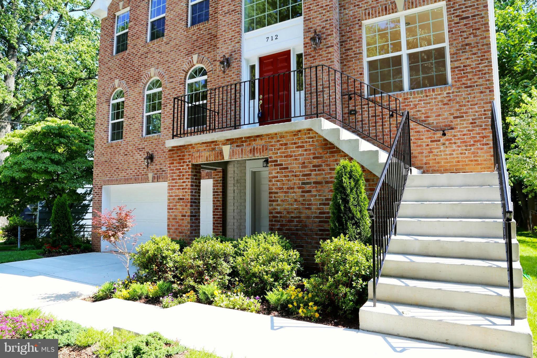 ROXBORO - Residential Lease