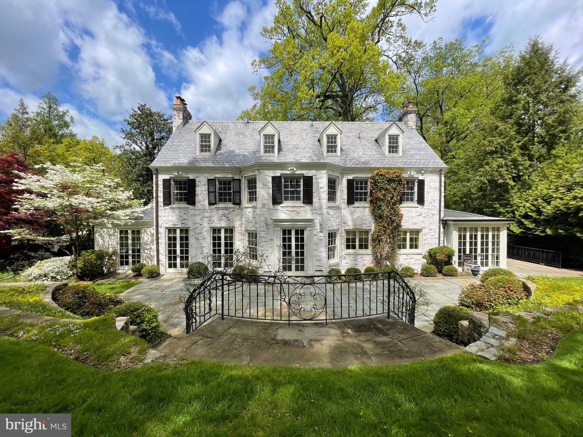 WESLEY HEIGHTS - Residential
