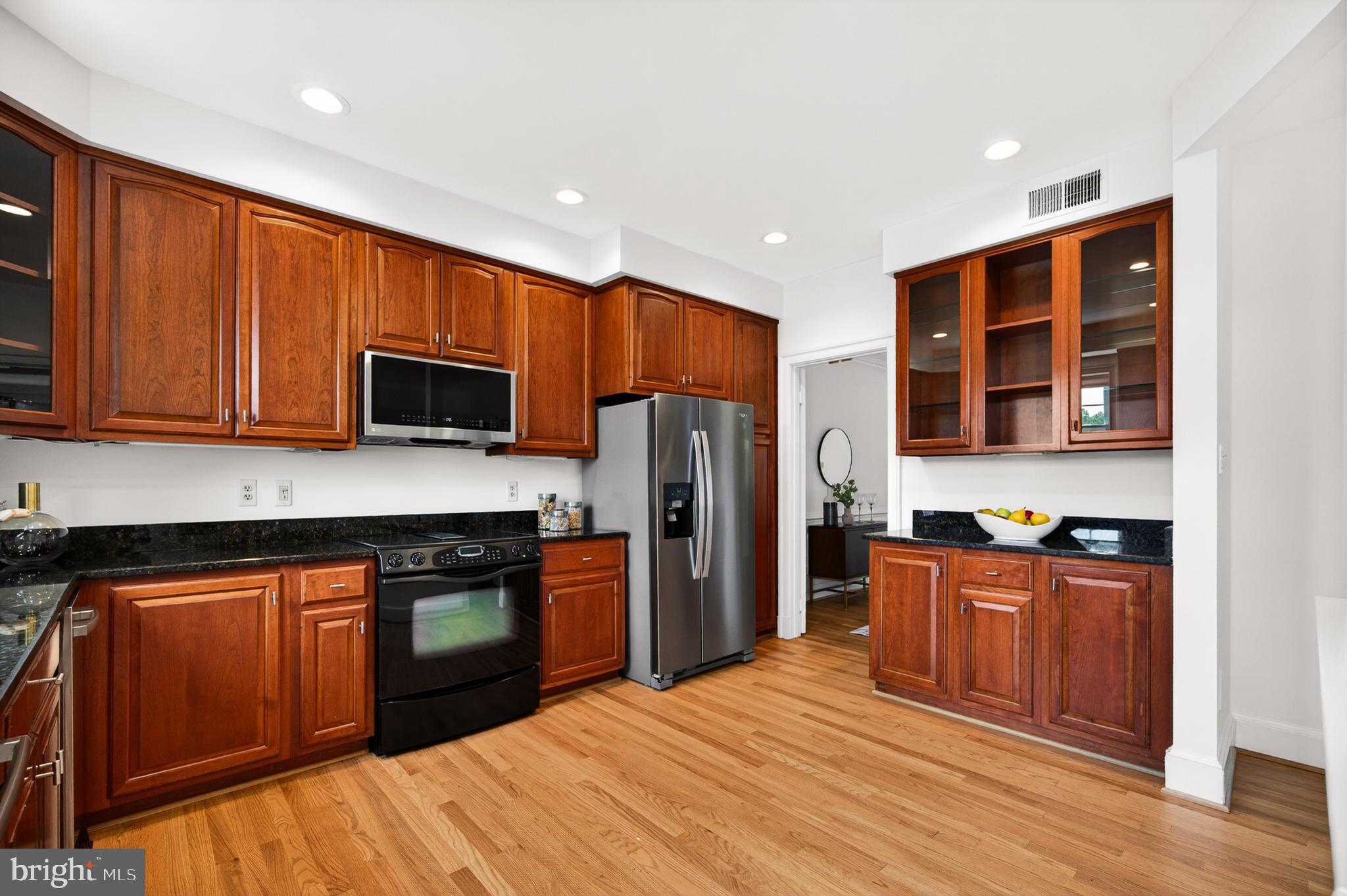 RIVERHILL - Residential
